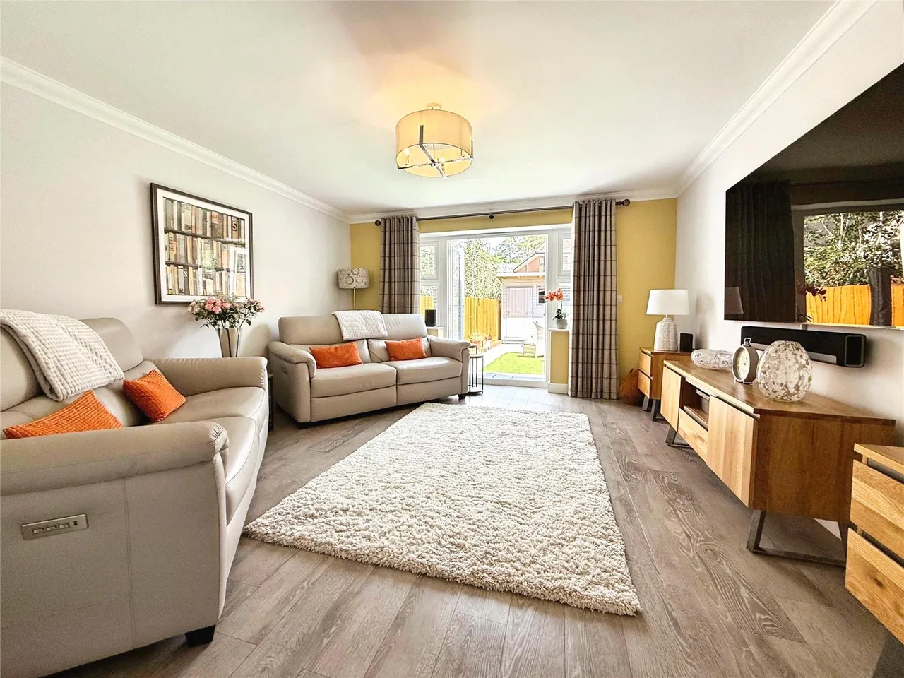 Dashers Close, Crowthorne, Berkshire, RG45 6GX, photo 4