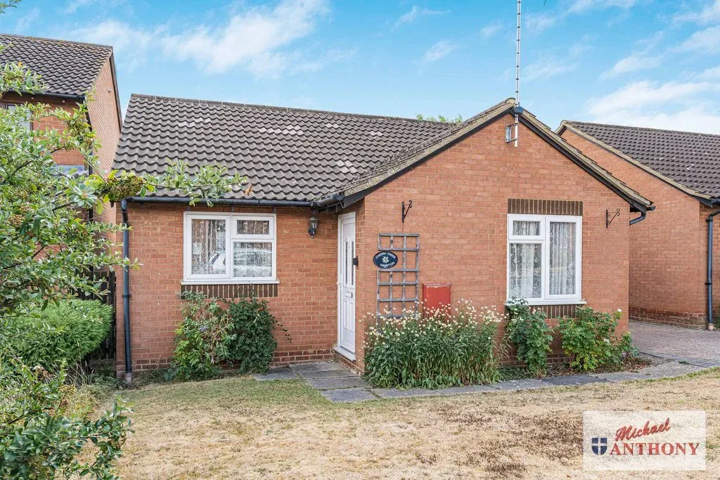 2 bed house for sale — Hampton, Great Holm, Milton Keynes, Buckinghamshire, MK8 9BU