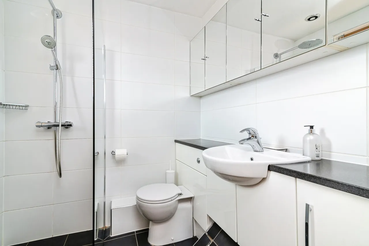 Acorn Bank, West Bridgford, NG2, photo 12