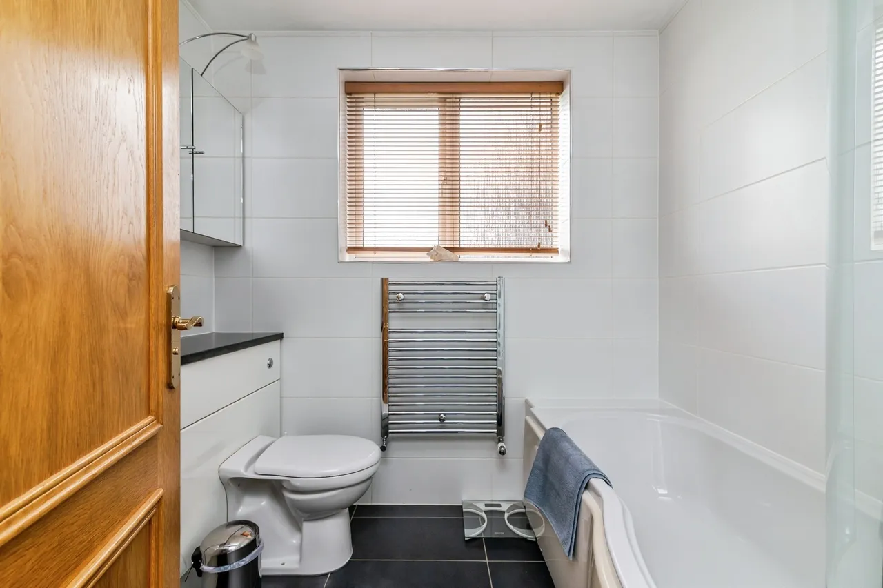 Acorn Bank, West Bridgford, NG2, photo 11