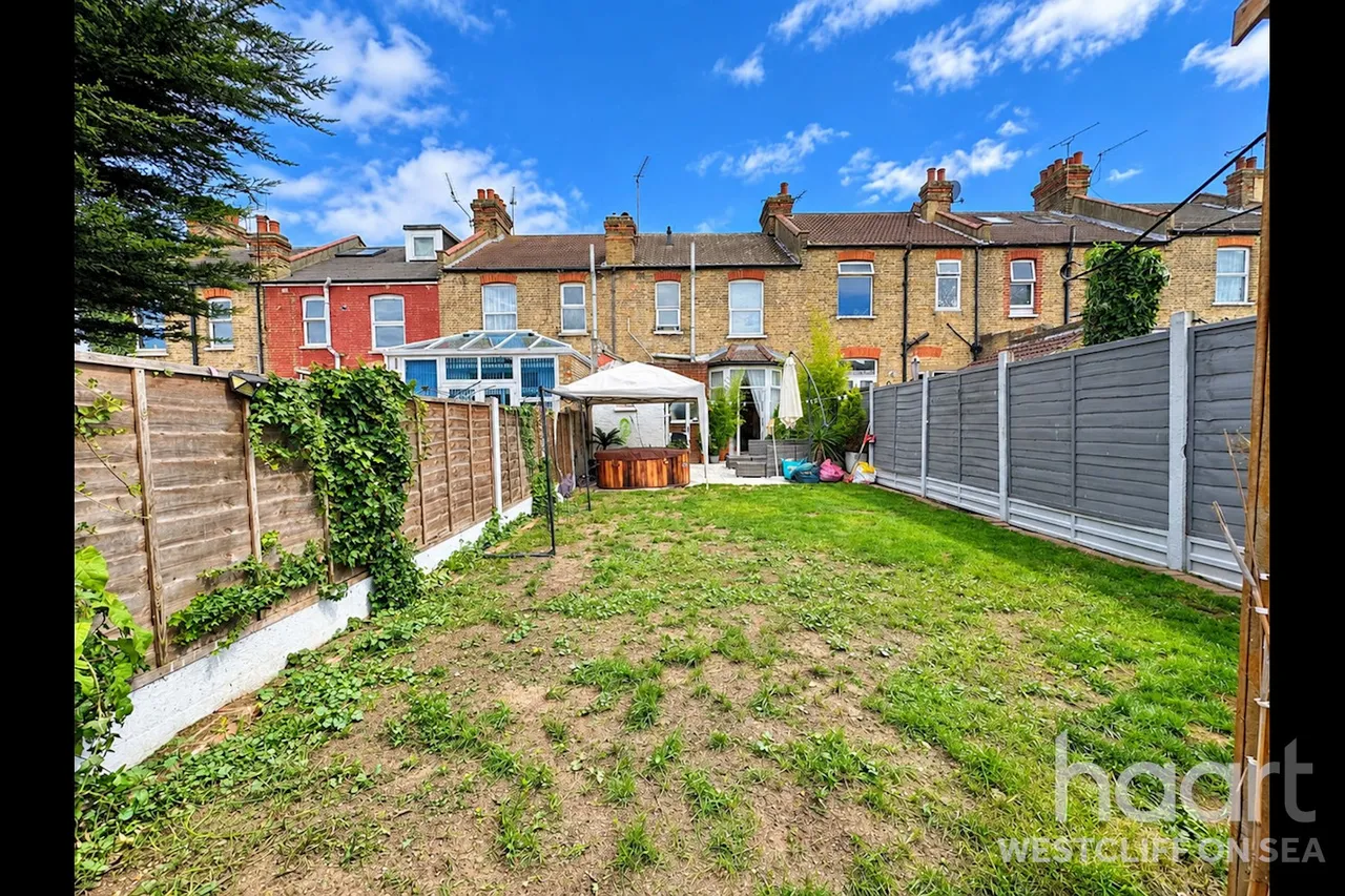 Ramuz Drive, Westcliff-On-Sea, SS0, photo 16