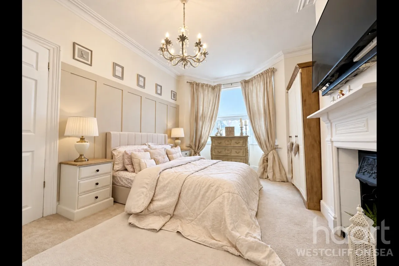 Ramuz Drive, Westcliff-On-Sea, SS0, photo 11