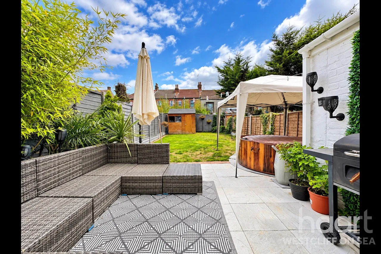 Ramuz Drive, Westcliff-On-Sea, SS0, photo 15