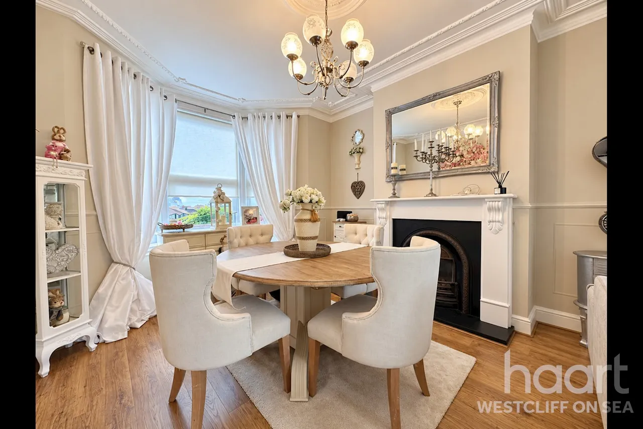 Ramuz Drive, Westcliff-On-Sea, SS0, photo 9