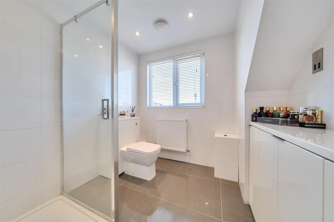 Cooper Grove, Portchester, photo 13