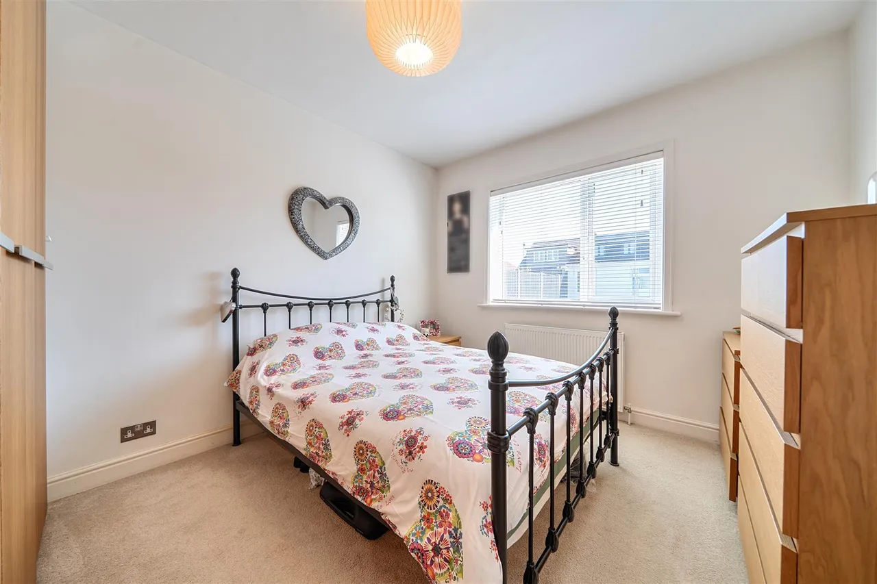 Cooper Grove, Portchester, photo 6