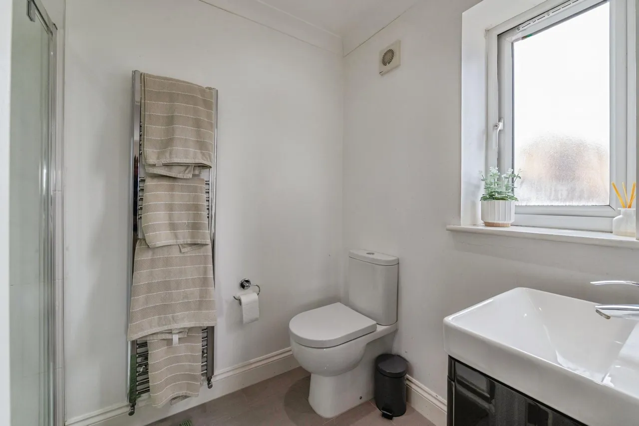 Somerset Road, Basildon, SS15, photo 19