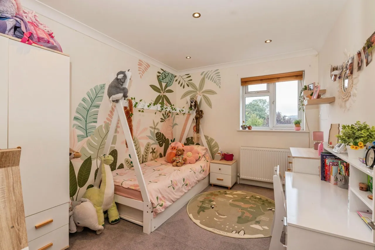 Somerset Road, Basildon, SS15, photo 20