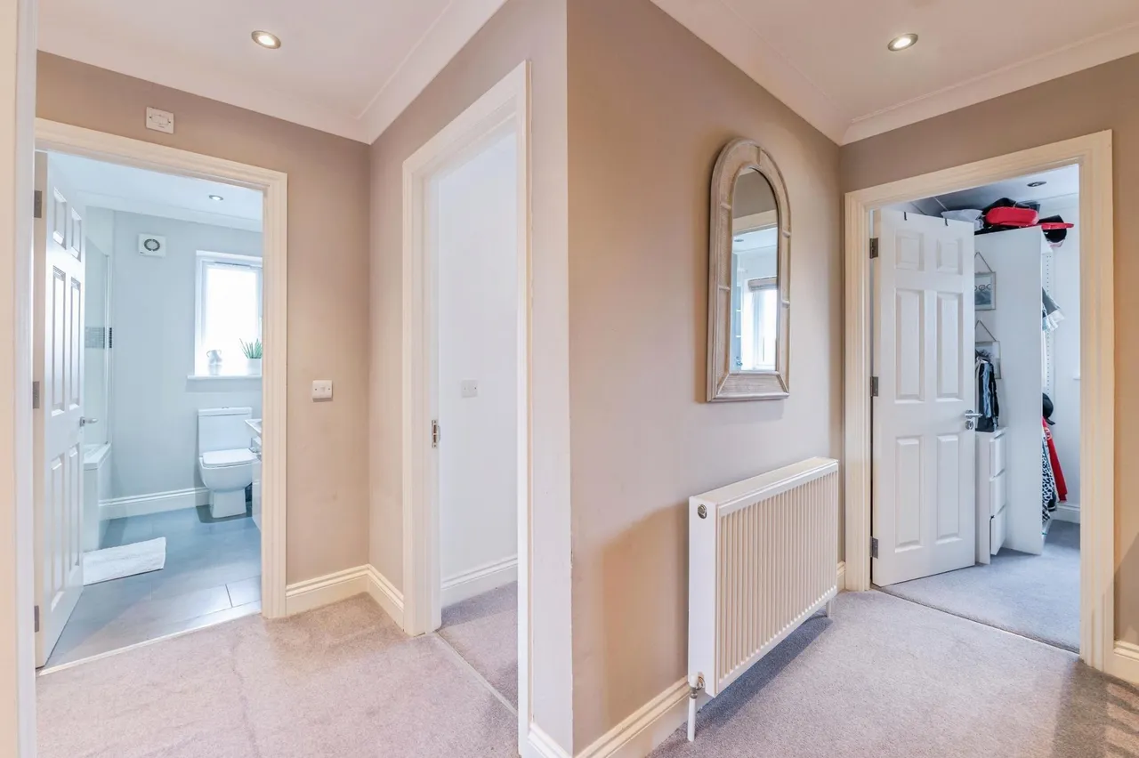 Somerset Road, Basildon, SS15, photo 15