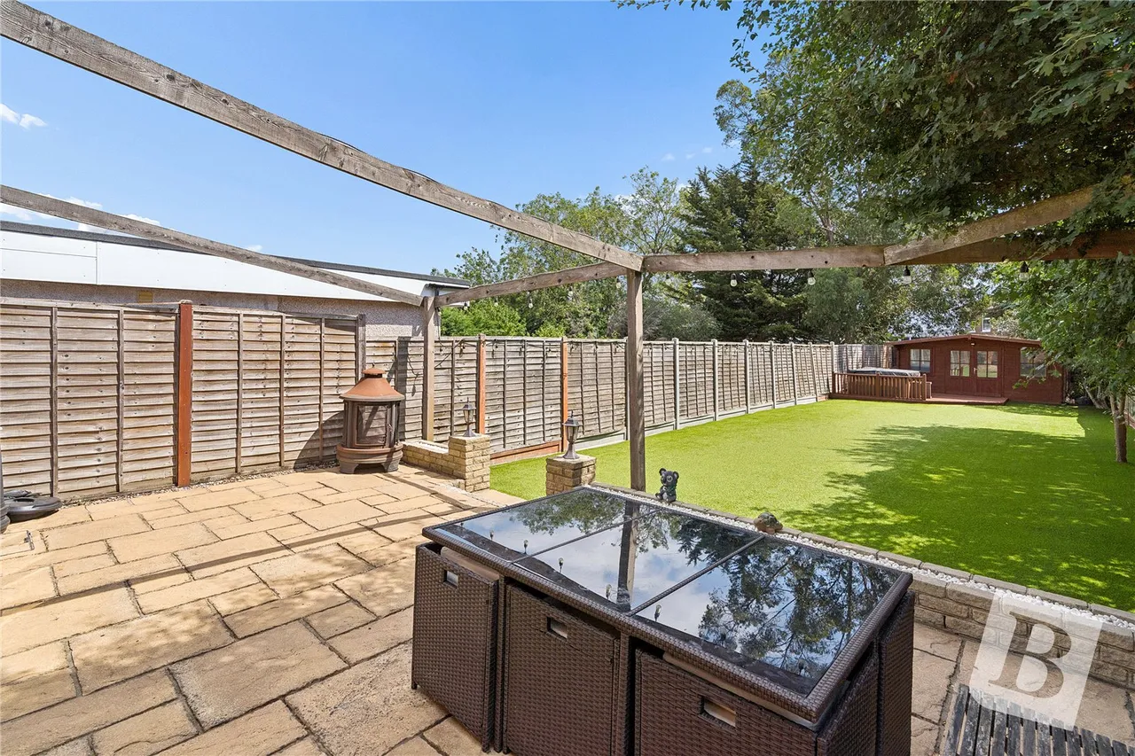 Argyle Gardens, Upminster, RM14, photo 18