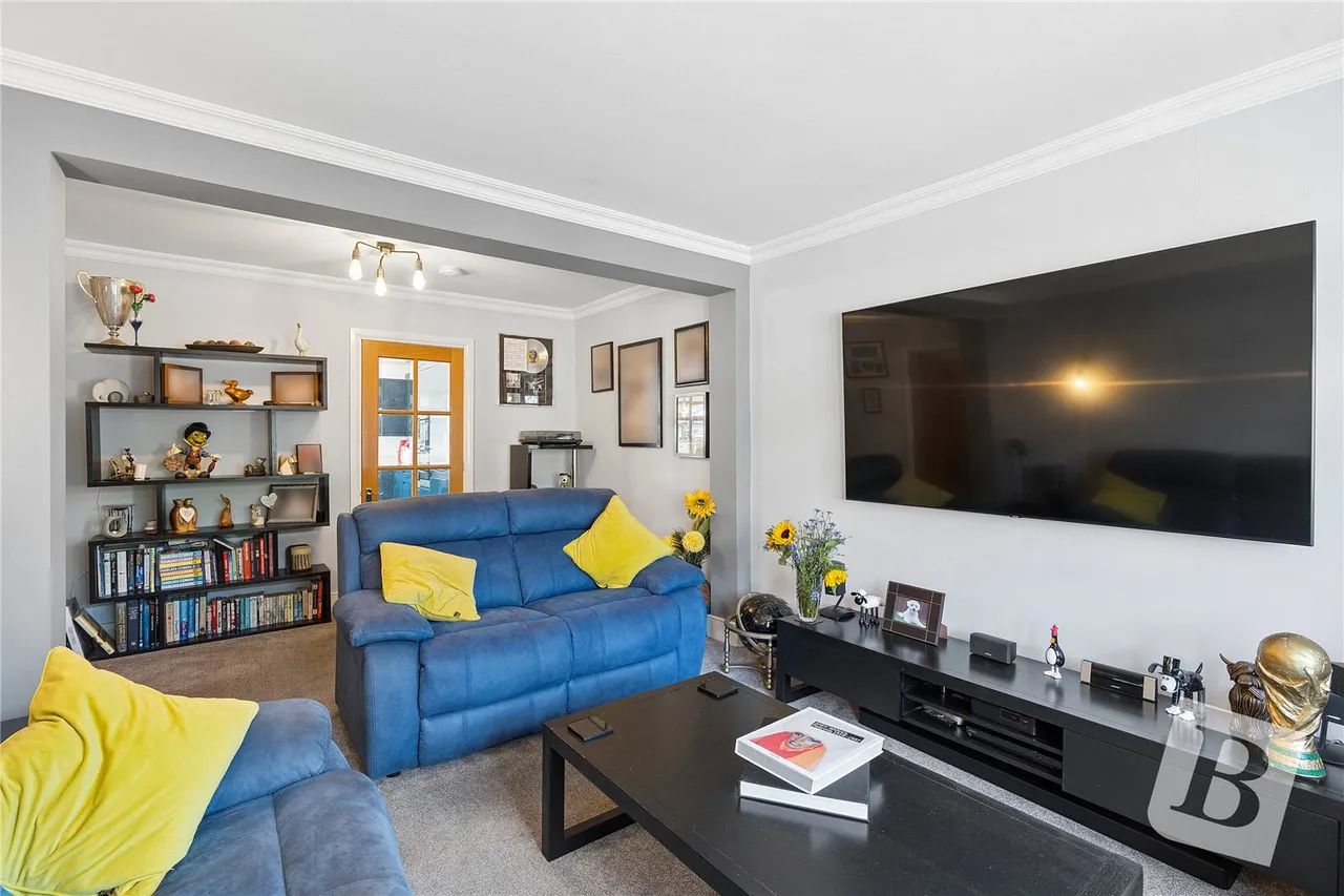 Argyle Gardens, Upminster, RM14, photo 7