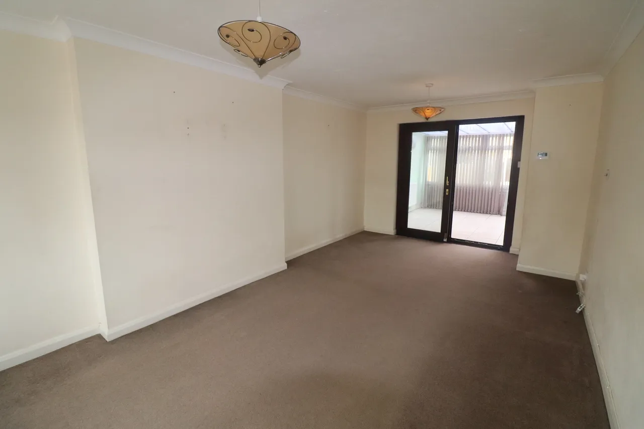 Latchetts Shaw, Basildon, SS16, photo 6