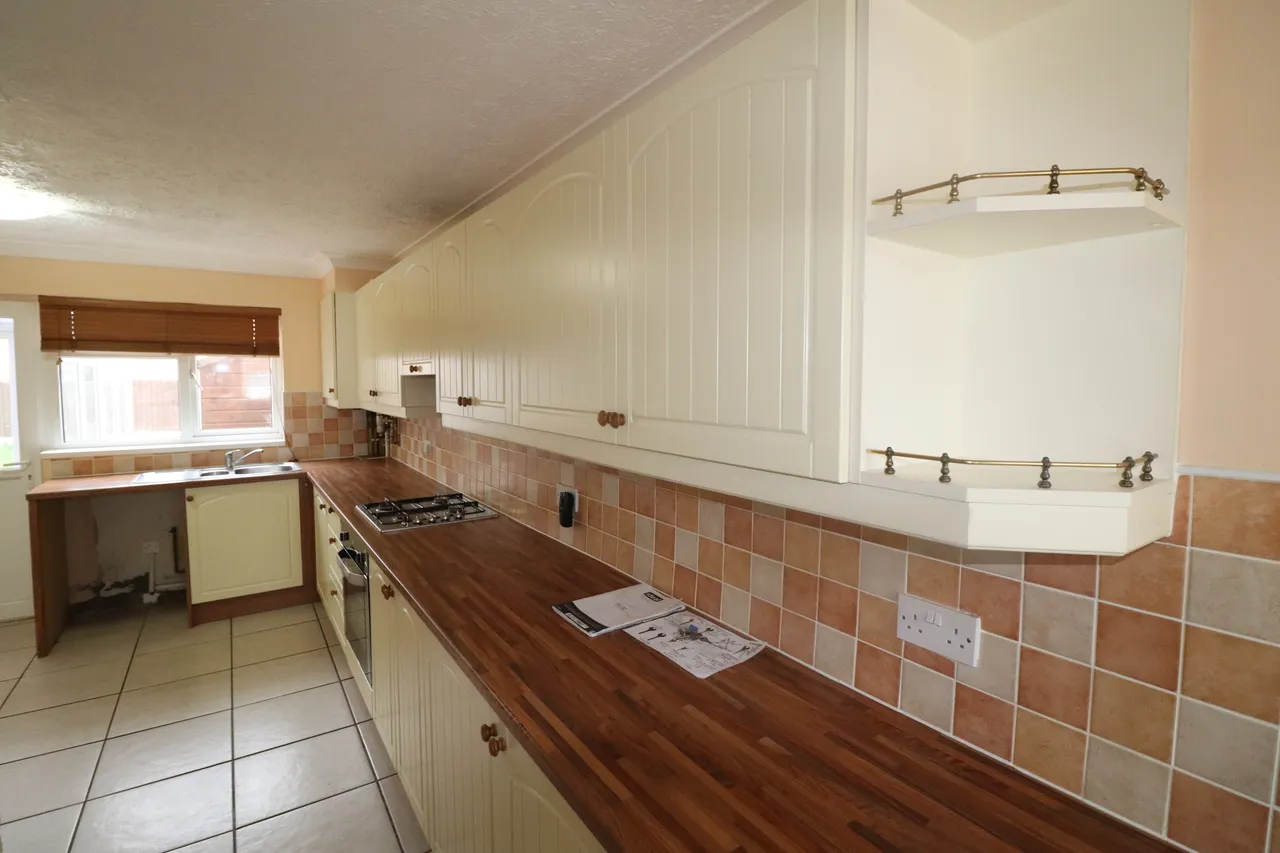 Latchetts Shaw, Basildon, SS16, photo 4
