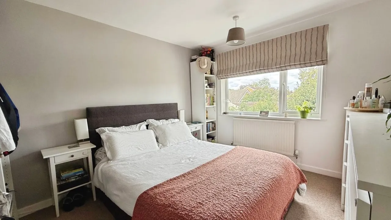 Hollis Way, Southwick, photo 7