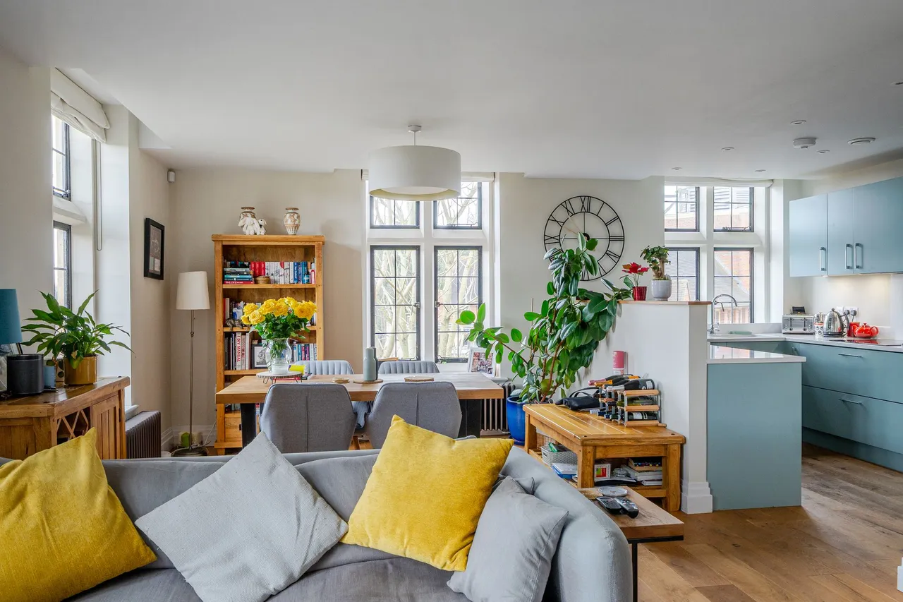 Kings Drive, Midhurst, GU29, photo 2