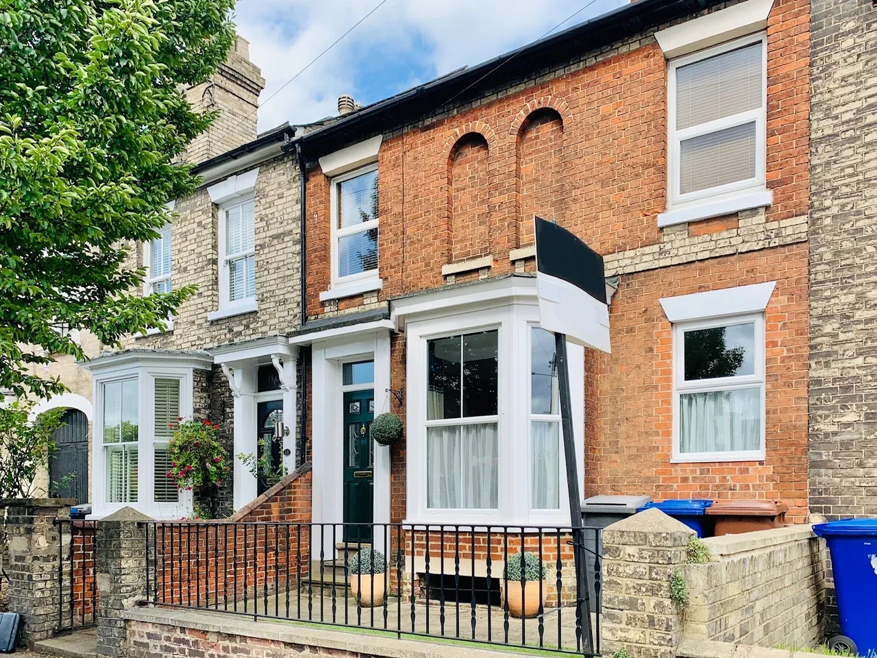 3 bed house to rent — Out Northgate, IP33 1JQ