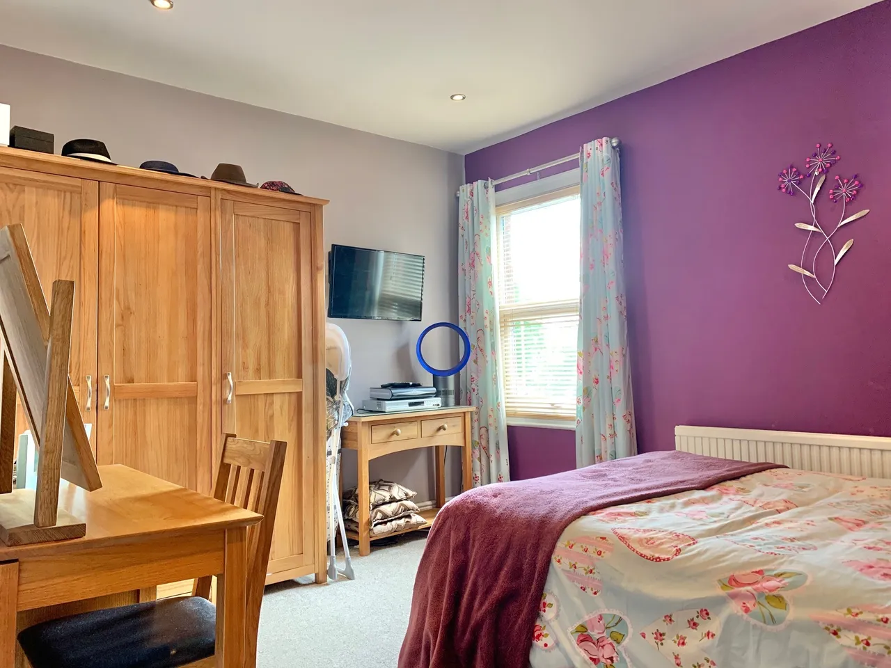 Out Northgate, IP33 1JQ, photo 10
