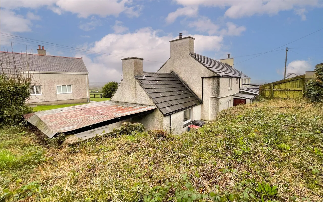 2 bed house for sale, Llangristiolus, Bodorgan