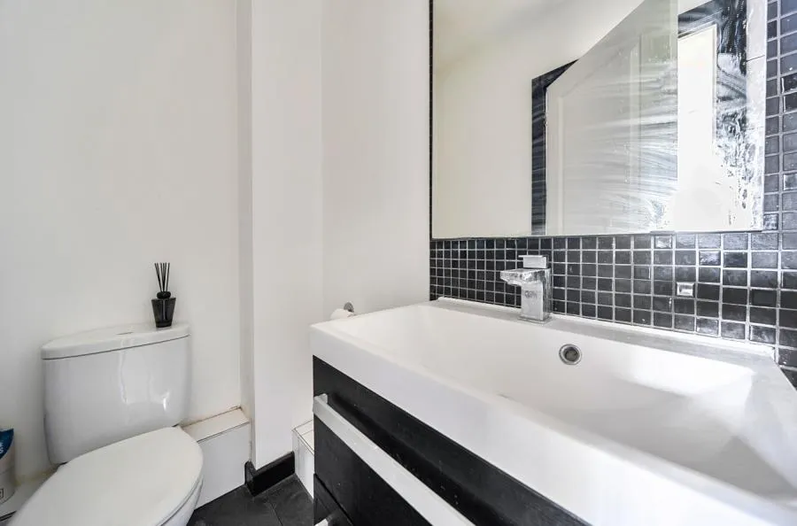 Stokers Close, Dunstable, LU5, photo 12