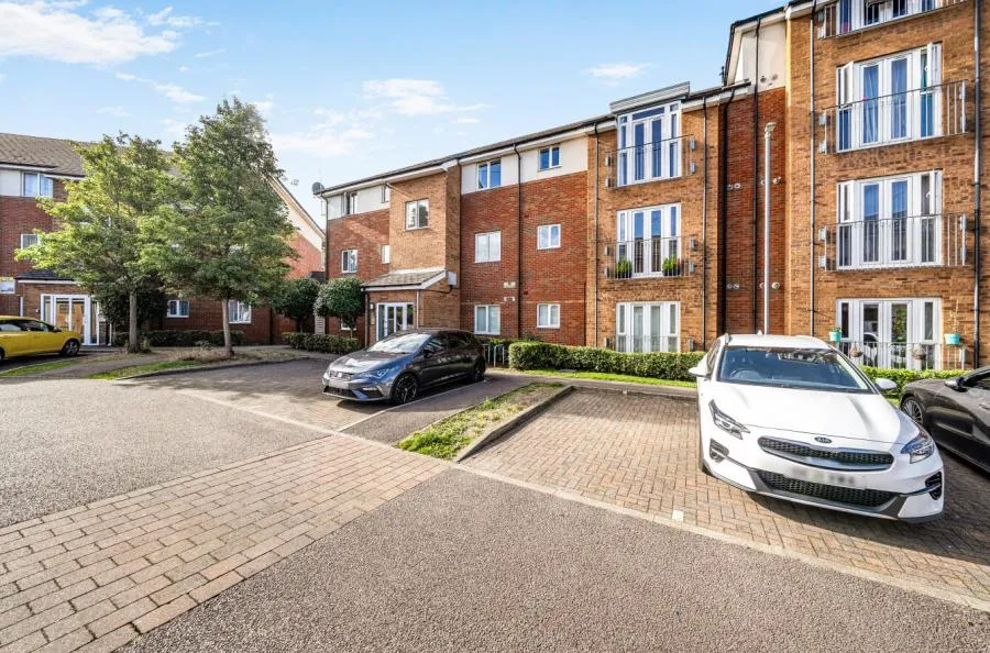 Stokers Close, Dunstable, LU5, photo 15