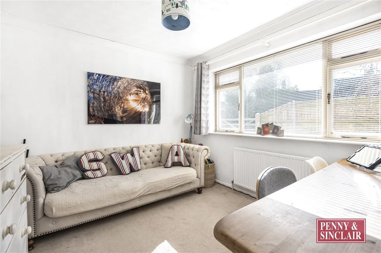 Cromwell Close, Henley-on-Thames, RG9, photo 20