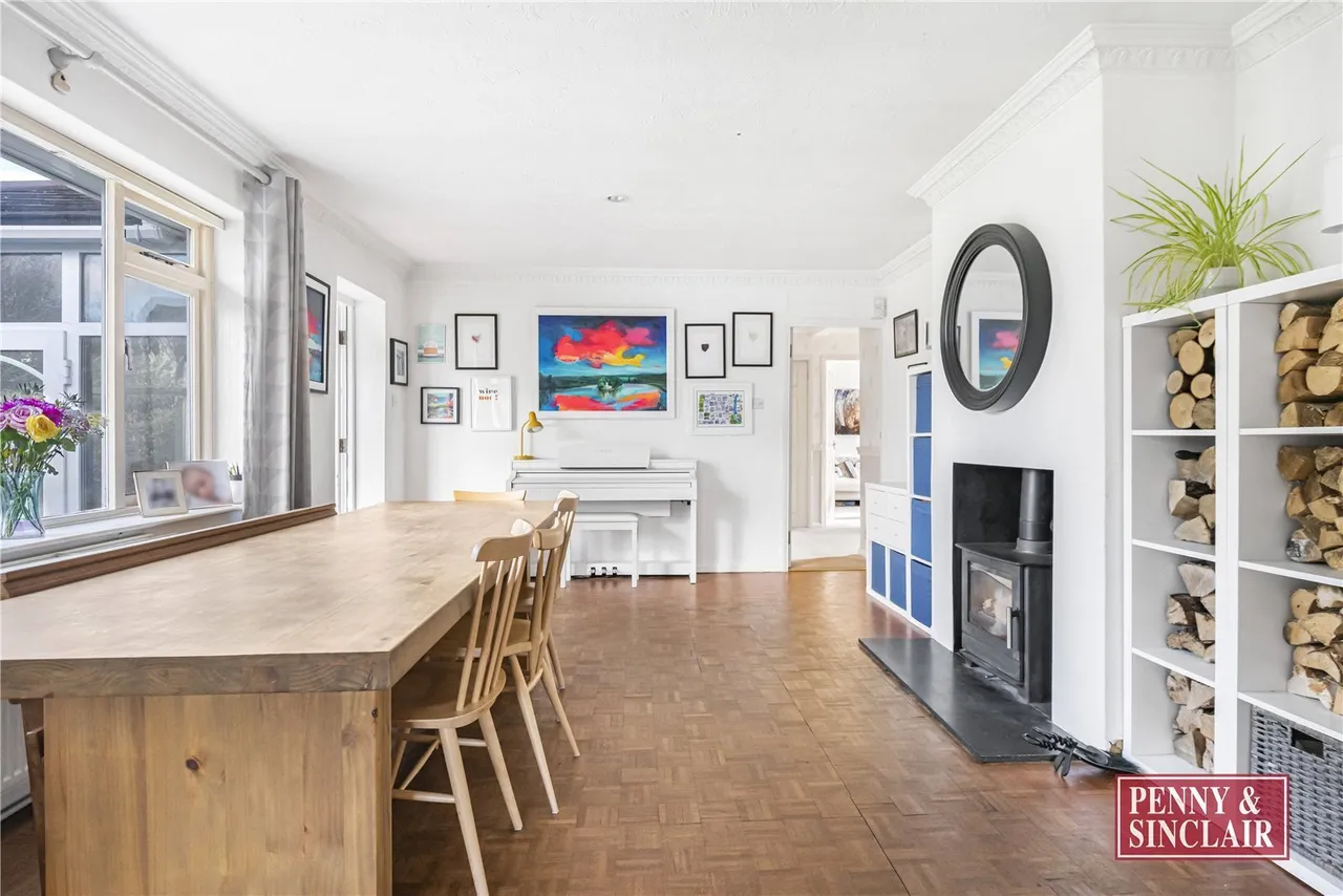 Cromwell Close, Henley-on-Thames, RG9, photo 6