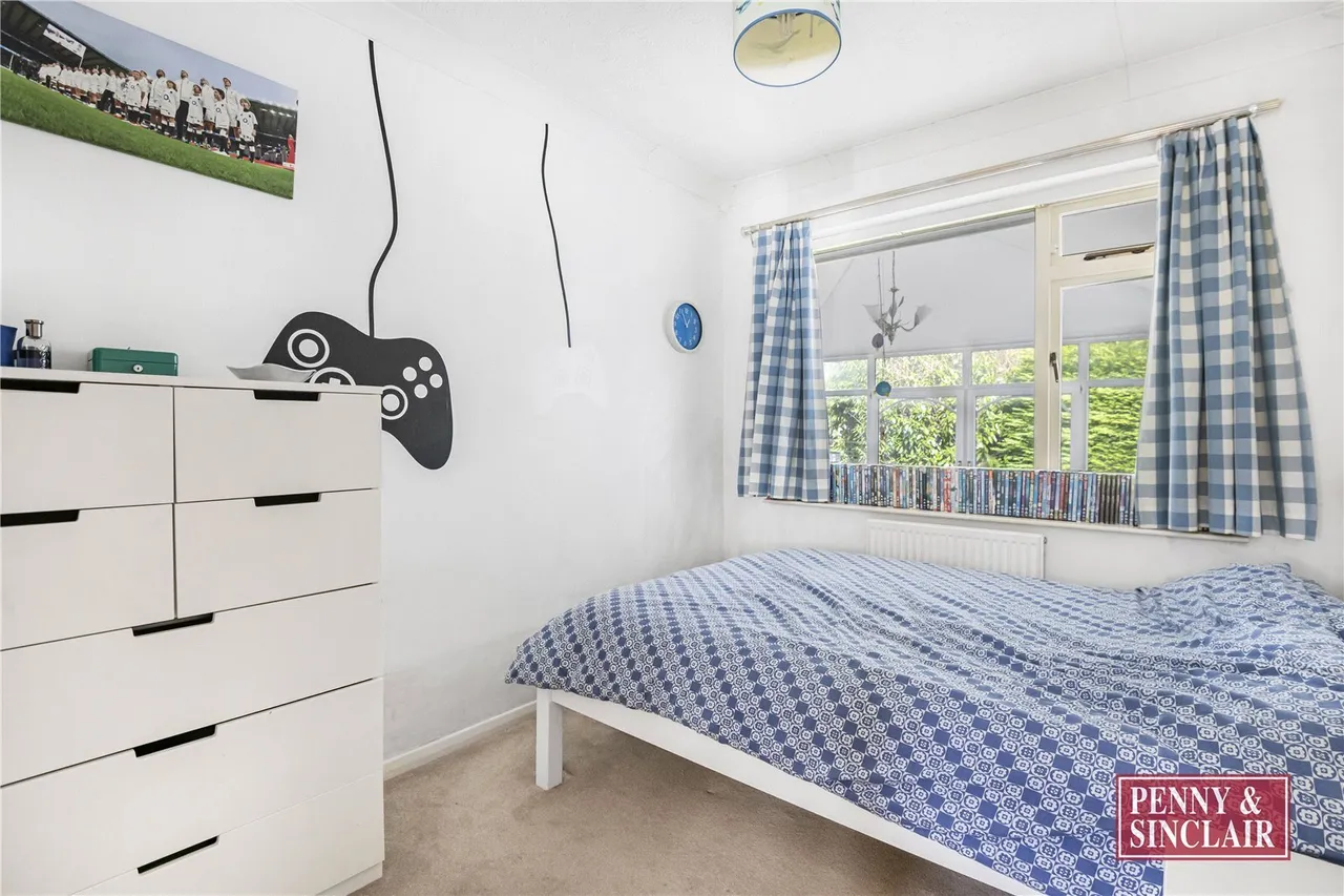 Cromwell Close, Henley-on-Thames, RG9, photo 19