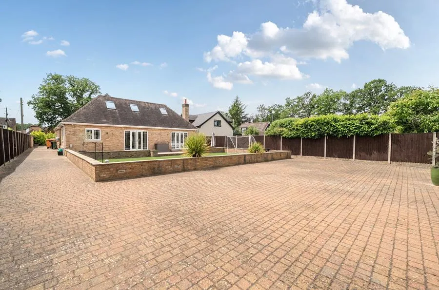 Barkham Ride, Finchampstead, RG40, photo 30