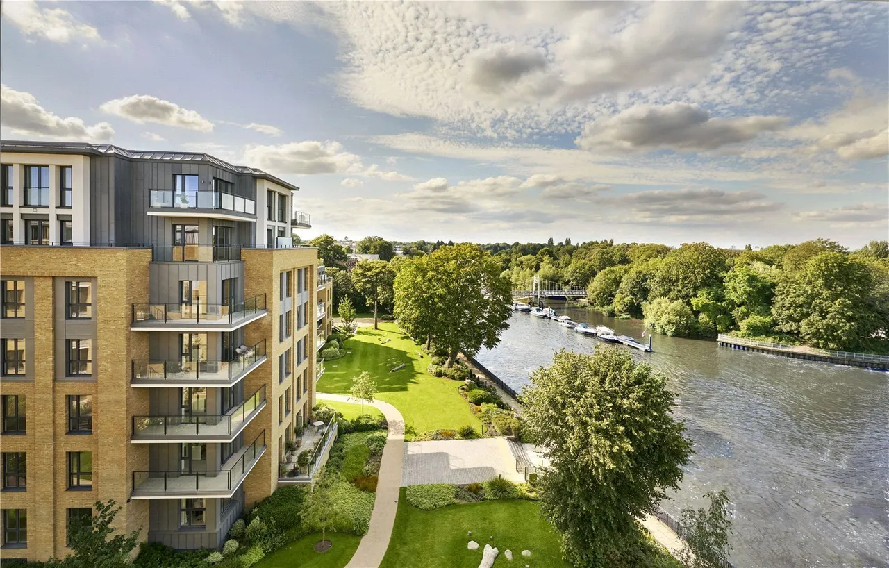 Broom Road, Teddington, TW11, photo 9