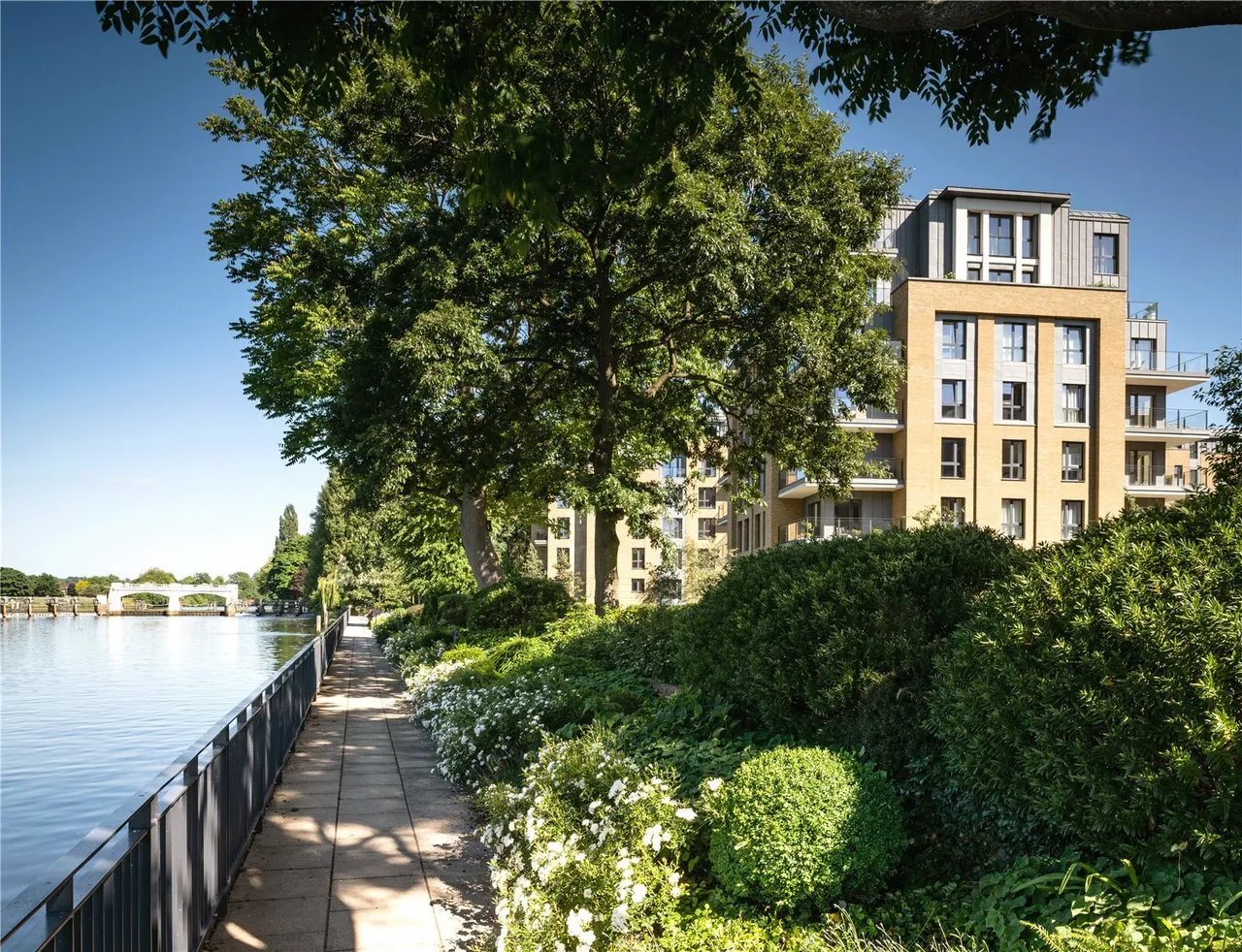 Broom Road, Teddington, TW11, photo 10