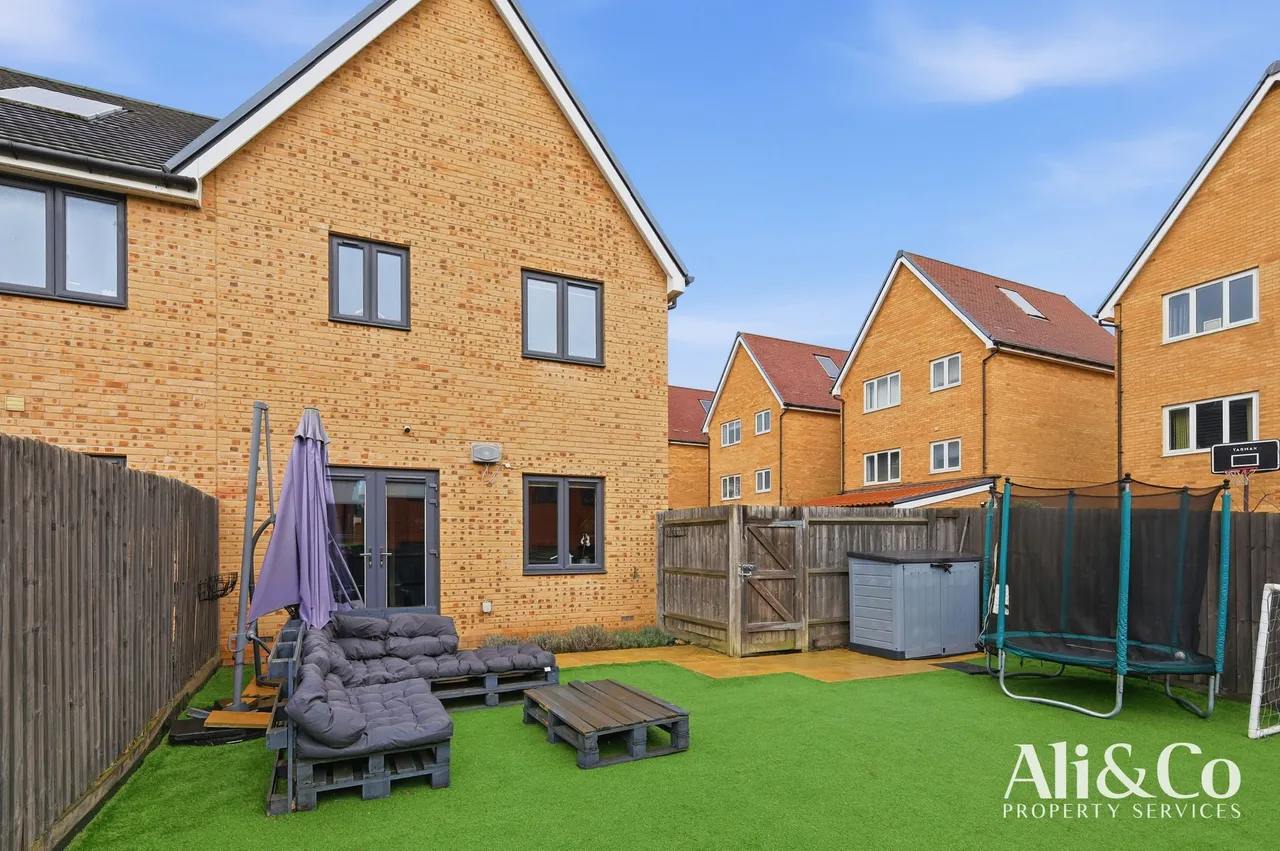 Culverin Avenue, Grays, Essex, RM16 2BF, photo 18