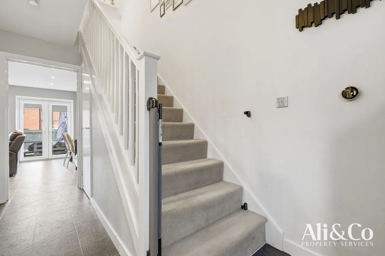 Culverin Avenue, Grays, Essex, RM16 2BF, photo 10