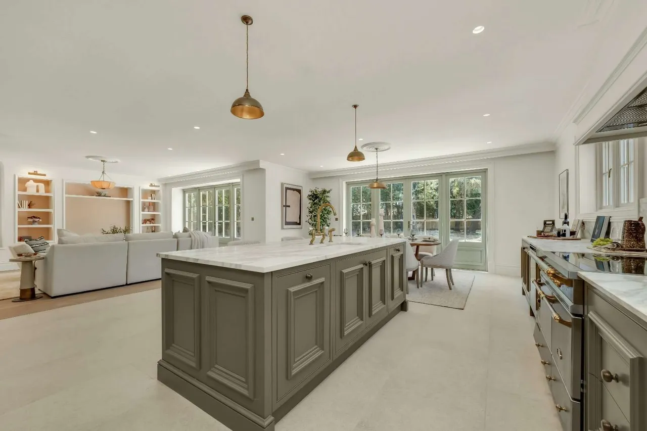 Potters Lane, Send, Woking, Surrey, GU23 7AL, photo 10