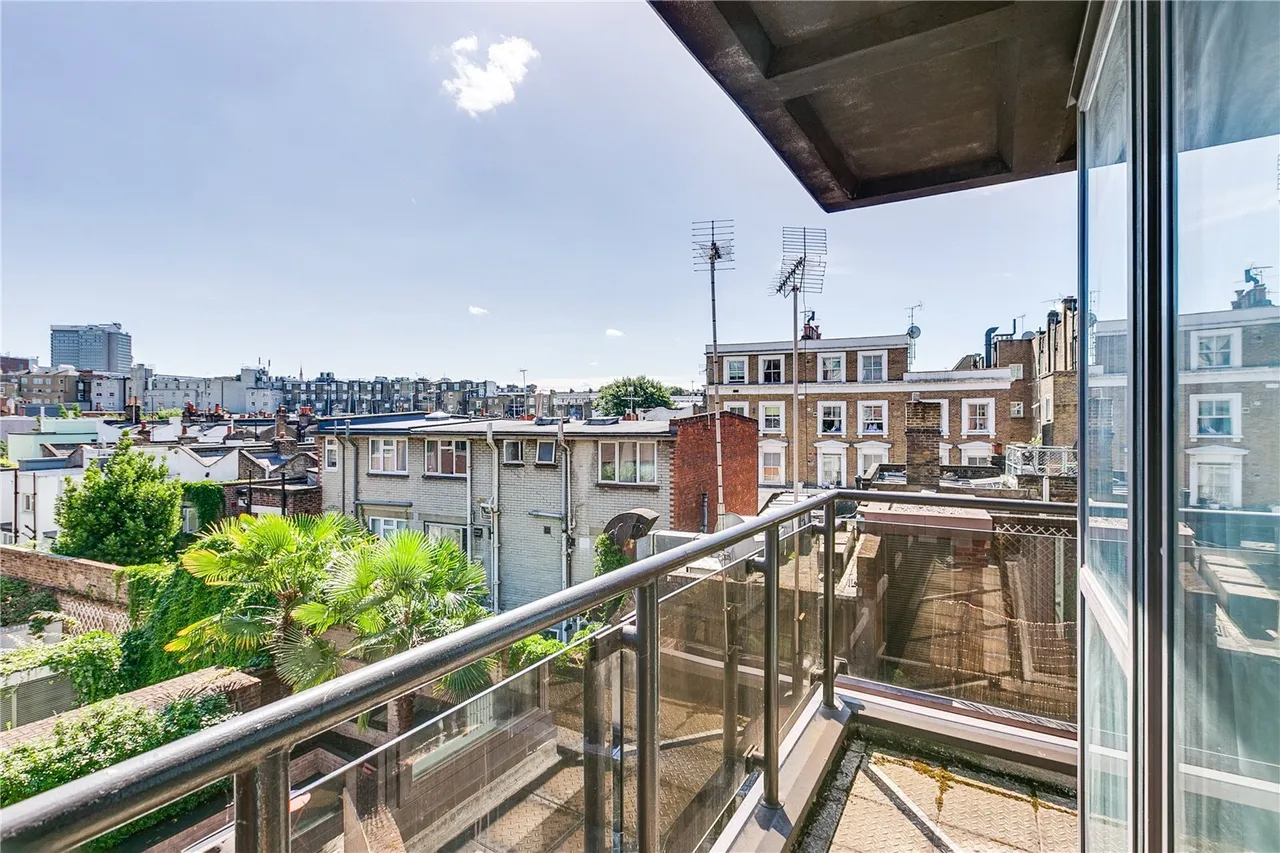 Earls Court Road, Earls Court, SW5, photo 3
