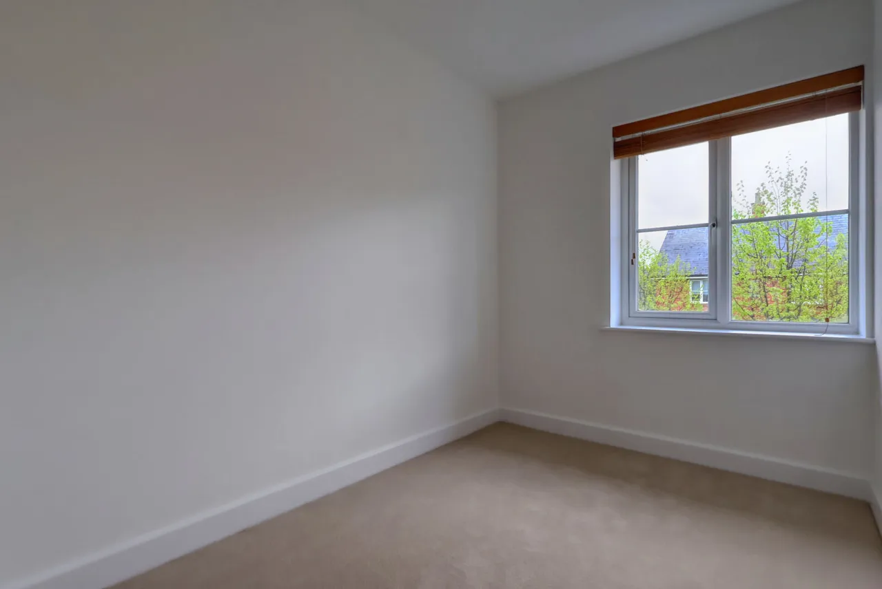 Chequers Avenue, High Wycombe, HP11, photo 15