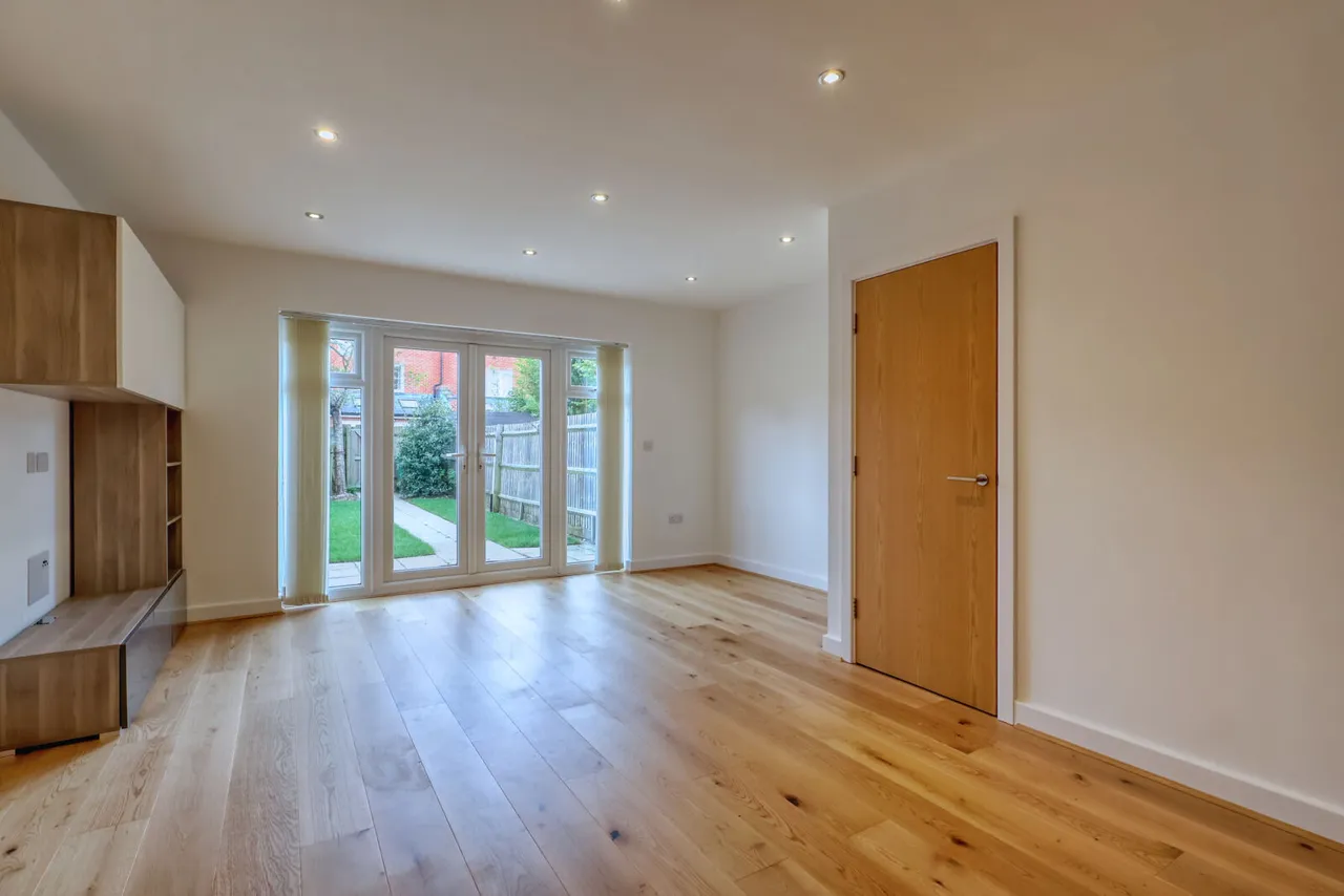 Chequers Avenue, High Wycombe, HP11, photo 16
