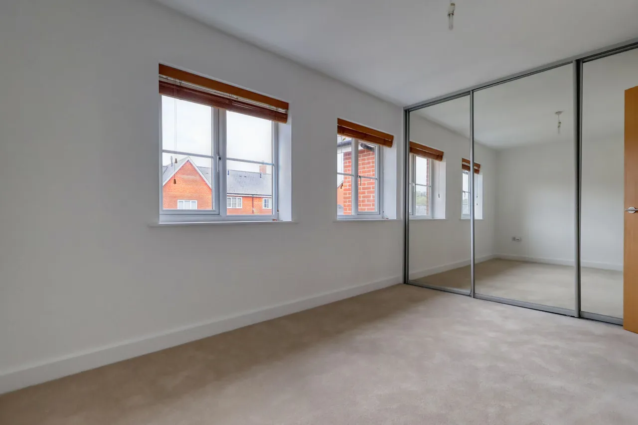 Chequers Avenue, High Wycombe, HP11, photo 14