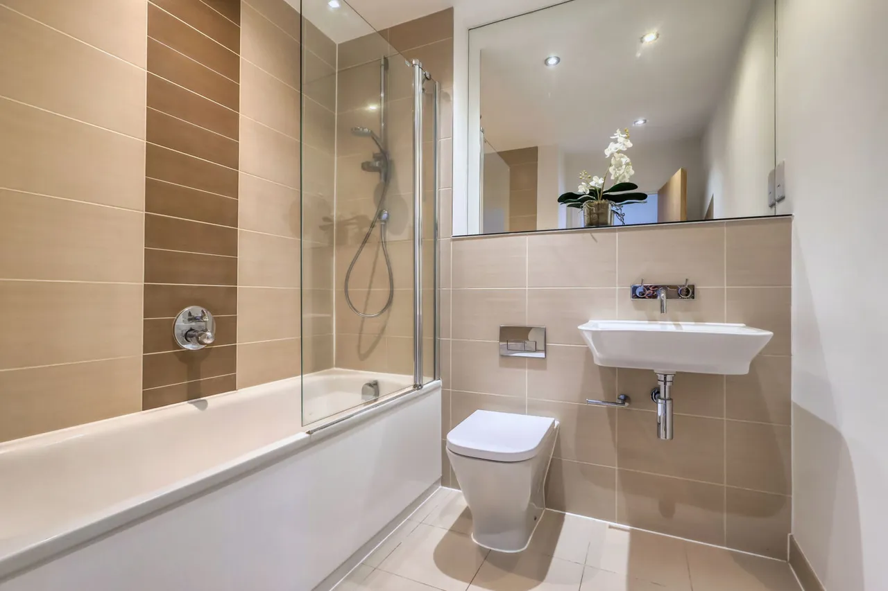 Chequers Avenue, High Wycombe, HP11, photo 9