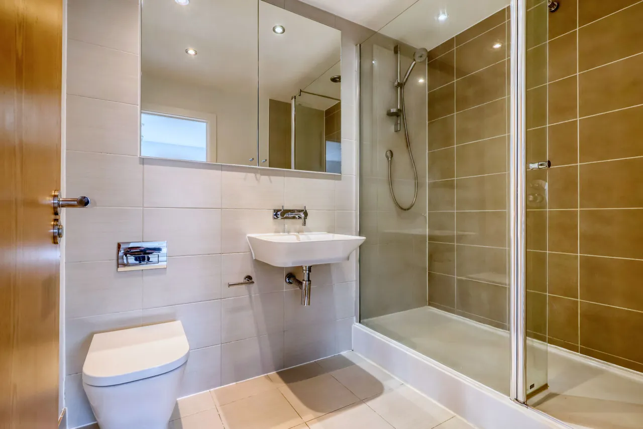 Chequers Avenue, High Wycombe, HP11, photo 11