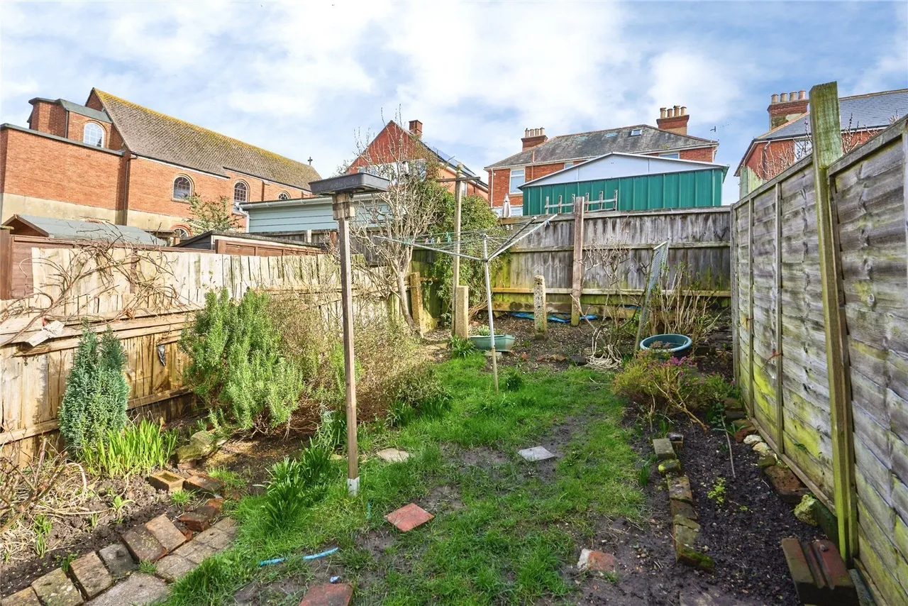Orchard Road, East Cowes, PO32, photo 10