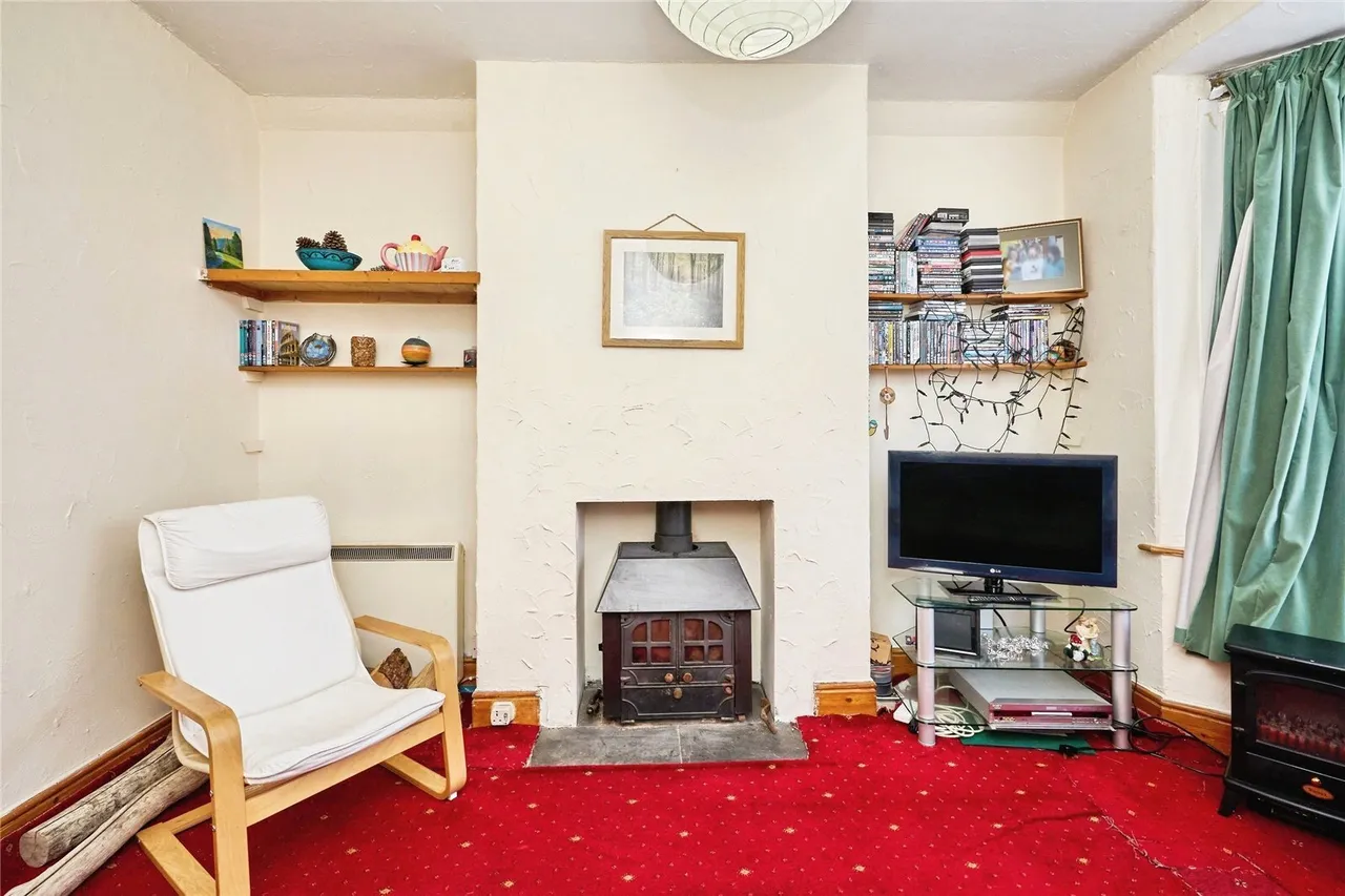 Orchard Road, East Cowes, PO32, photo 5