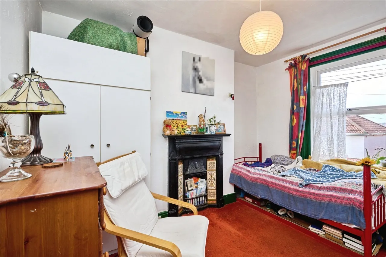 Orchard Road, East Cowes, PO32, photo 8