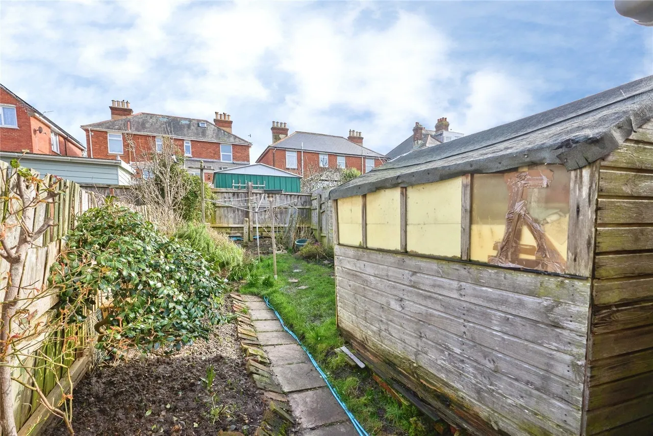 Orchard Road, East Cowes, PO32, photo 12