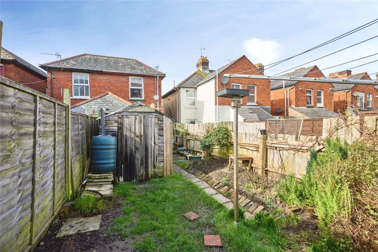Orchard Road, East Cowes, PO32, photo 11
