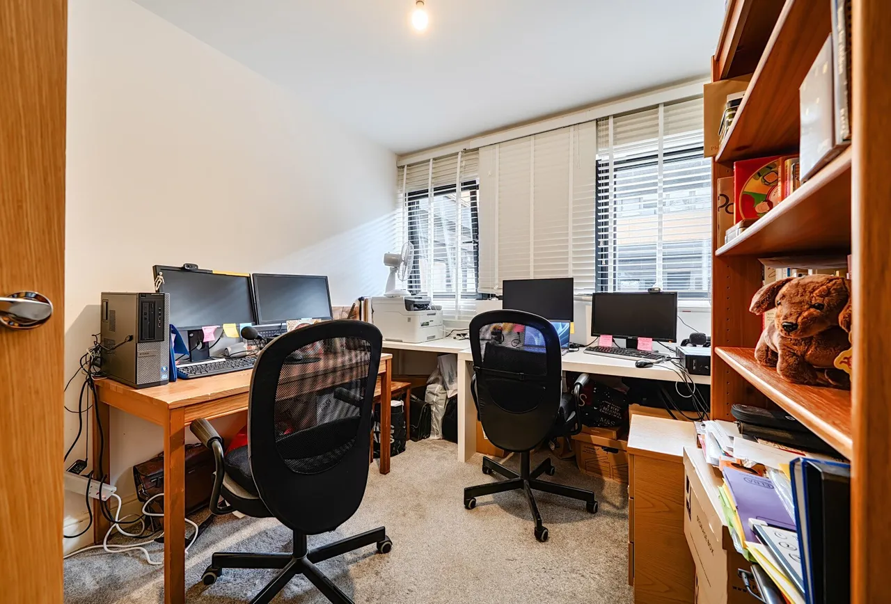 Whitchurch Lane, Bristol, BS14 0TL, photo 15