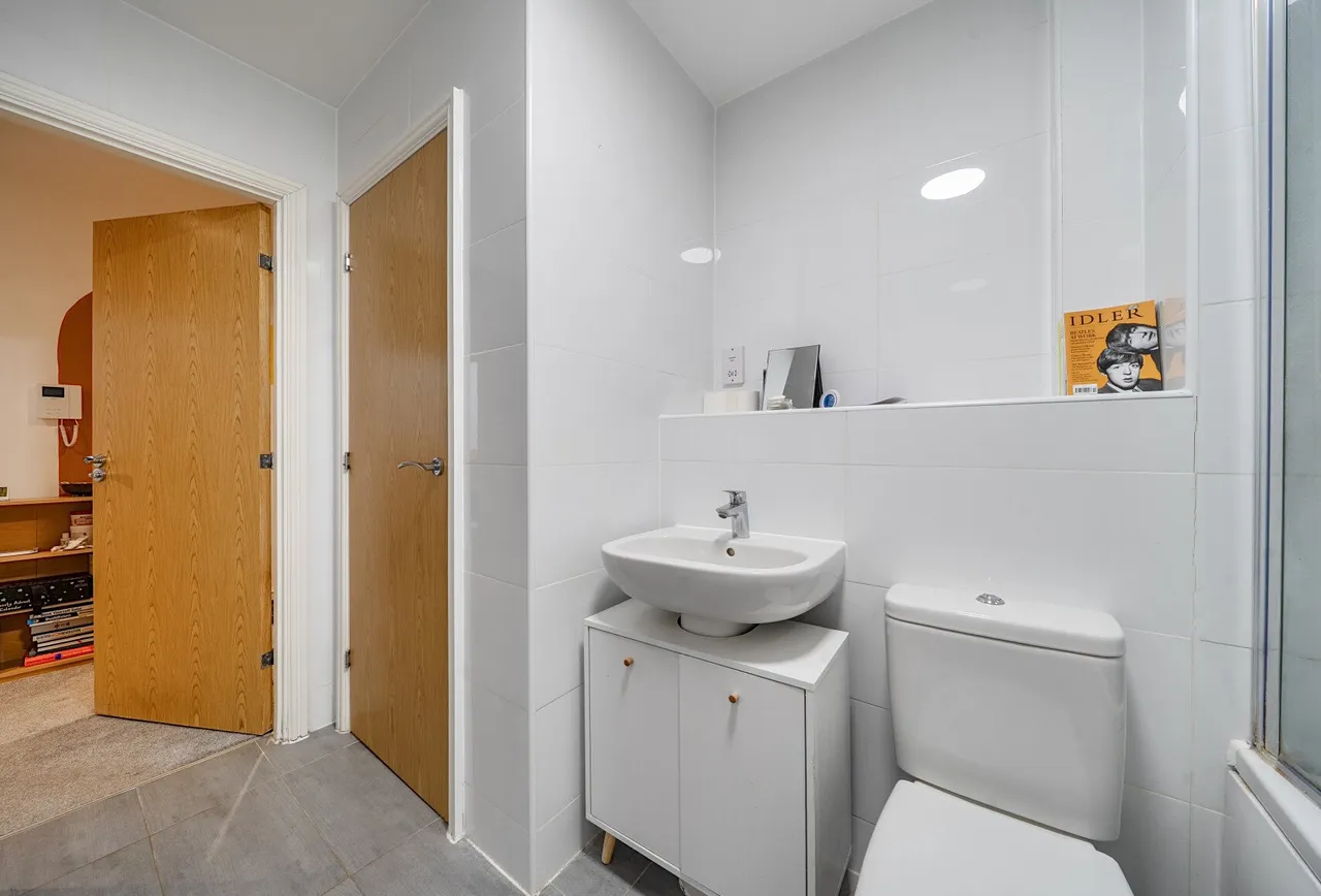 Whitchurch Lane, Bristol, BS14 0TL, photo 13