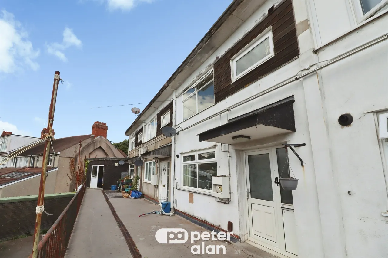 3 bed flat for sale, Colchester Avenue, Cardiff, CF23