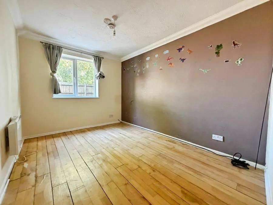 Knowles Close, Yiewsley, UB7, photo 9