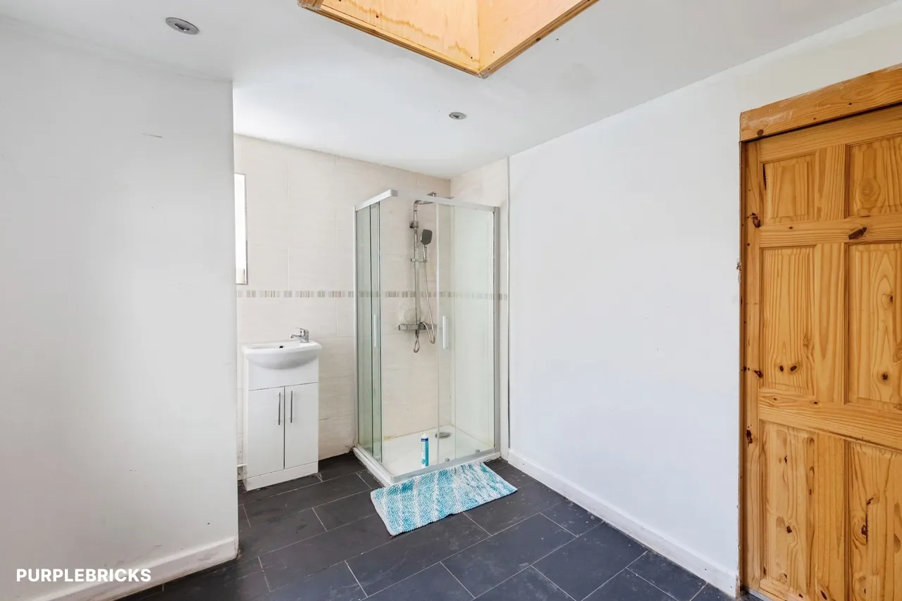 Lansdowne Road, Ilford, IG3, photo 6
