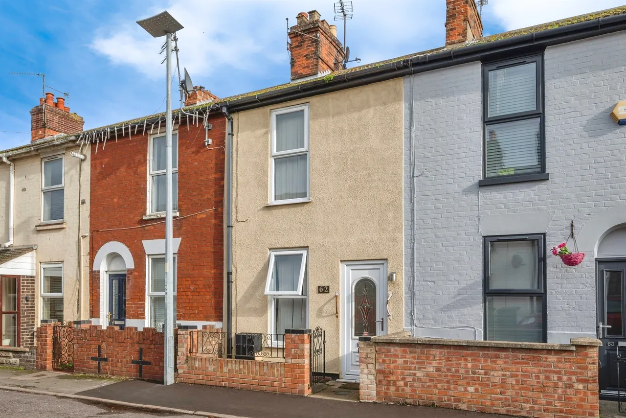 3 bed house for sale — Exmouth Road, Great Yarmouth